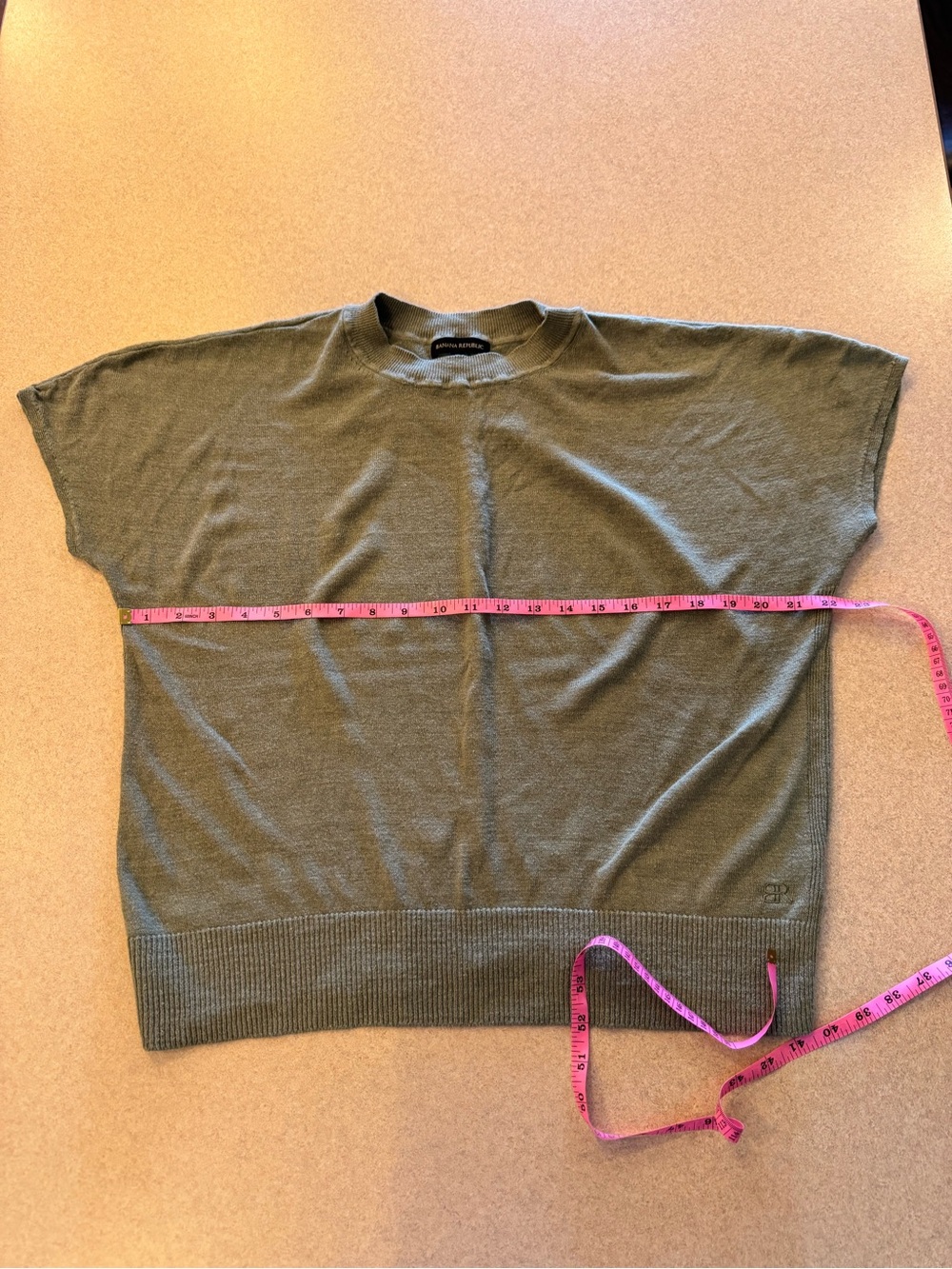 Banana Republic Olive Green Short Sleeve Crewneck Sweater